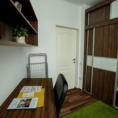 Central Old City Center Studio Universitate Coltea - Cav9 Bukares Bagian luar foto