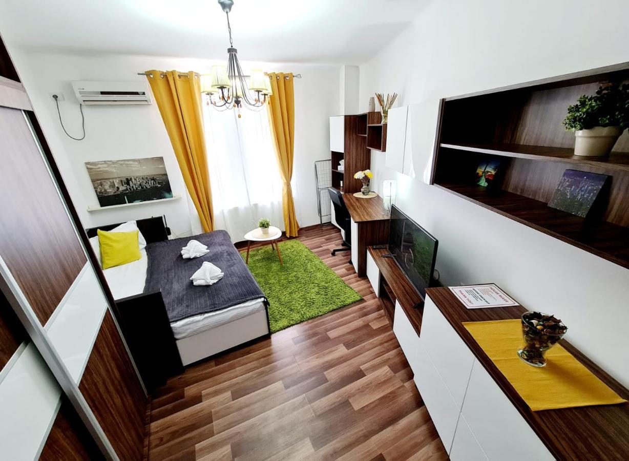 Central Old City Center Studio Universitate Coltea - Cav9 Bukares Bagian luar foto