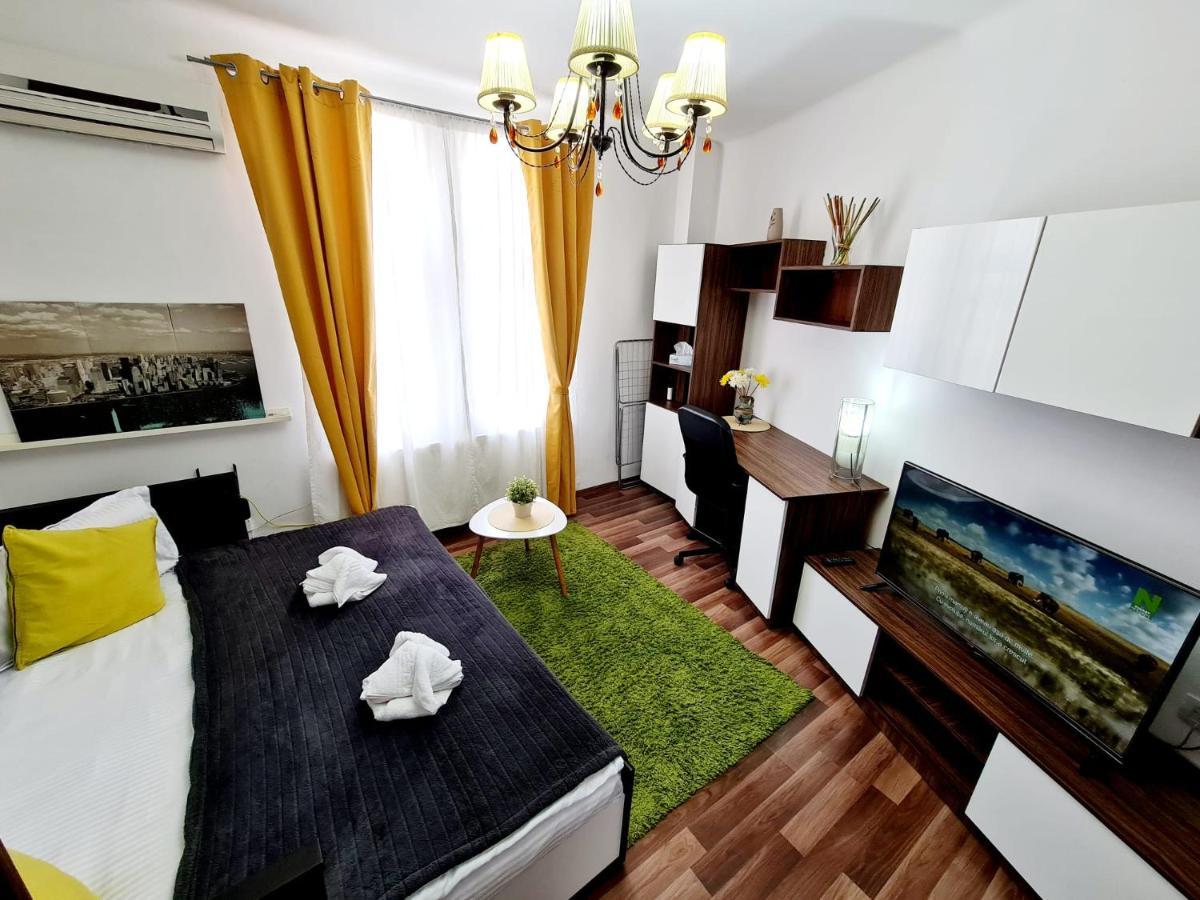 Central Old City Center Studio Universitate Coltea - Cav9 Bukares Bagian luar foto
